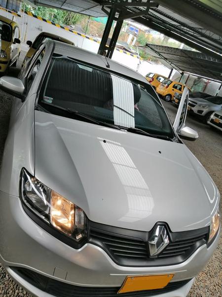 Renault Logan • 2020 • 35,000 km 4