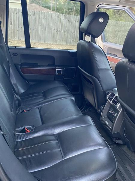 Land Rover Range Rover • 2010 • 130,000 km 17