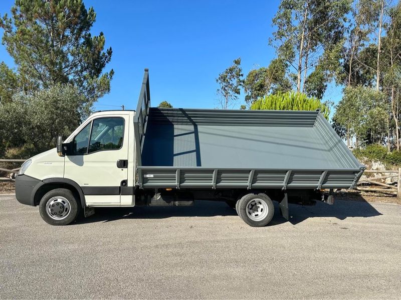 Mitsubishi Fuso canter • 2007 • 280,000 km 6