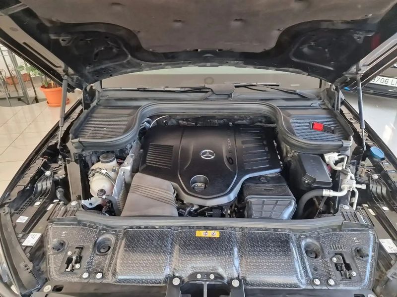 Mercedes-Benz GLE • 2019 • 83,000 km 4