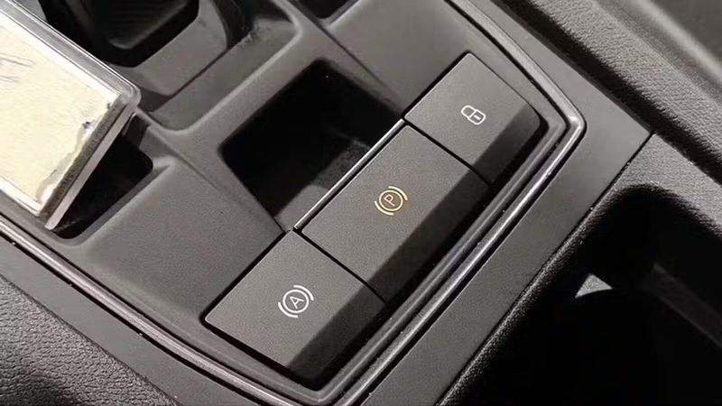 Seat Leon • 2022 • 38,626 km 37