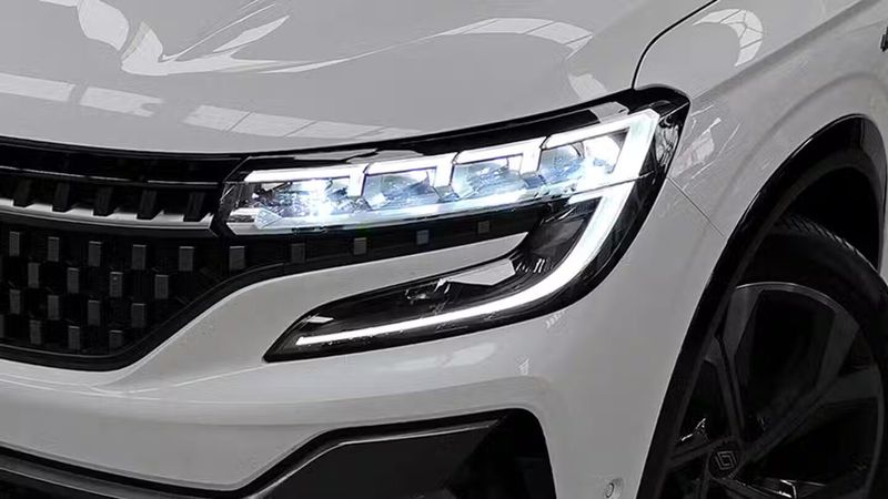 Renault Espace • 2024 • 21,647 km 11