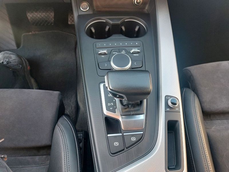 Audi A3 • 2016 • 170,000 km 4