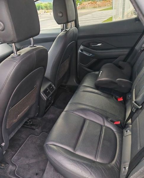 Jaguar E-PACE • 2018 • 96,500 km 4