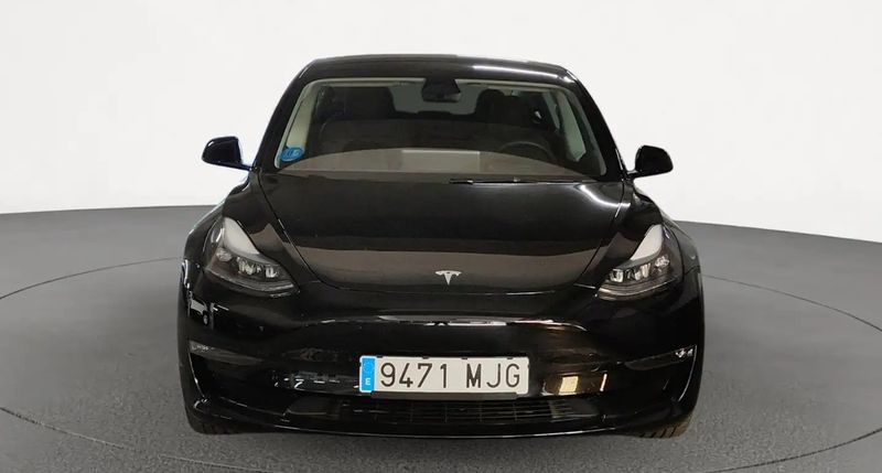 Tesla Model 3 • 2023 • 27,523 km 8