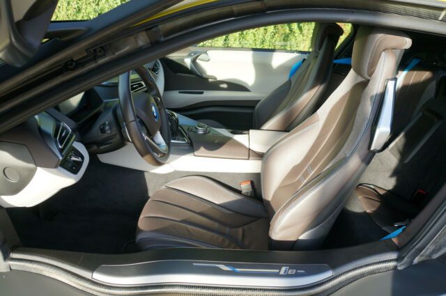 BMW i3 • 2014 • 102,720 km 10