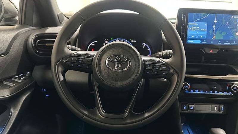 Toyota Yaris • 2023 • 12,564 km 8