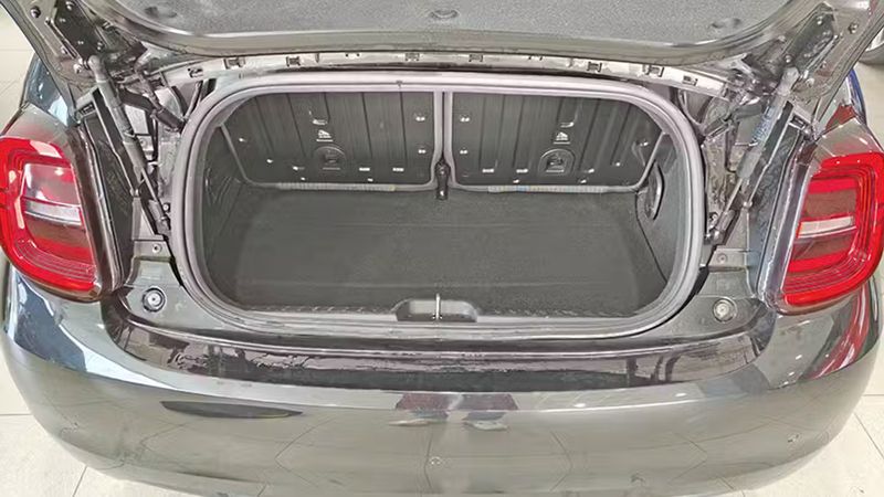 Fiat 500e • 2021 • 55,534 km 9