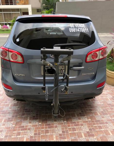 Hyundai Santa Fe • 2011 • 234 km 2