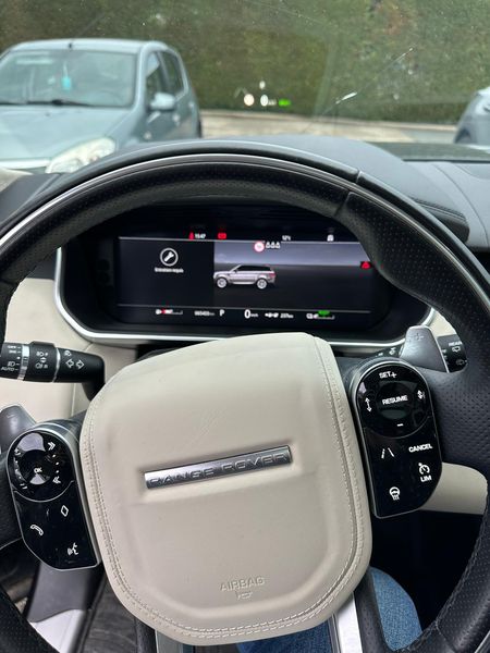 Land Rover Range Rover • 2020 • 66,000 km 14