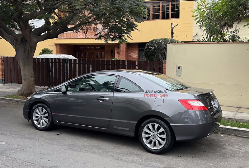 Honda Civic Coupé • 2011 • 83,000 km 13