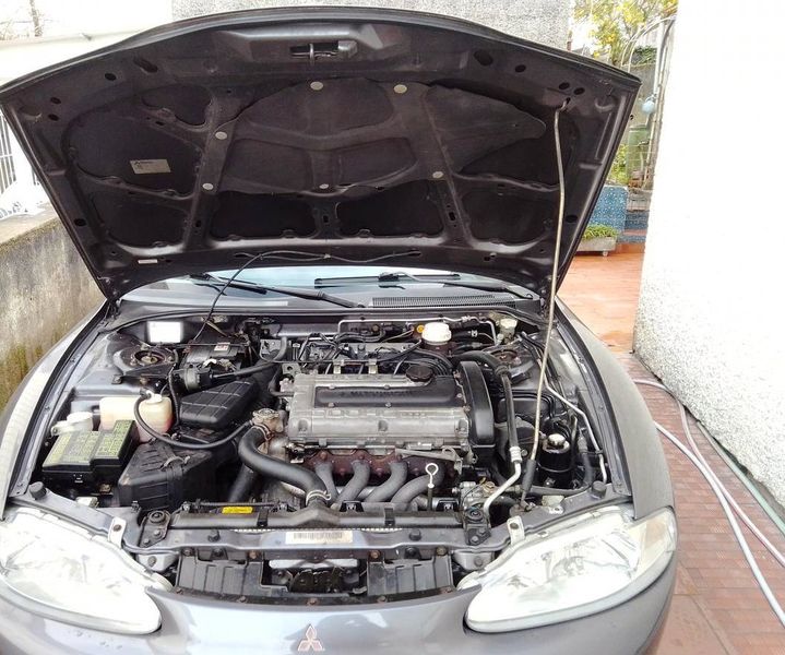 Mitsubishi Eclipse • 1997 • 160,000 km 2