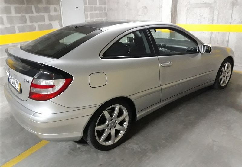 Mercedes-Benz C • 2001 • 125,000 km 2