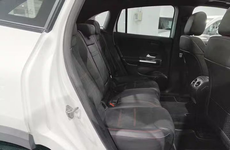 Mercedes-Benz A • 2022 • 61,519 km 14