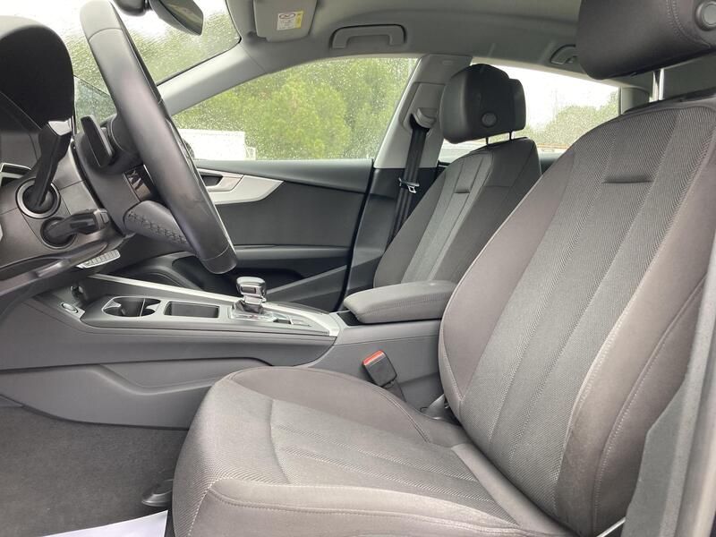 Audi A5 • 2022 • 70,357 km 6