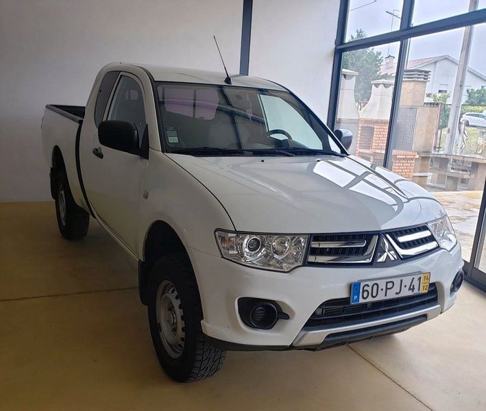 Mitsubishi L200 • 2014 • 90,000 km 1