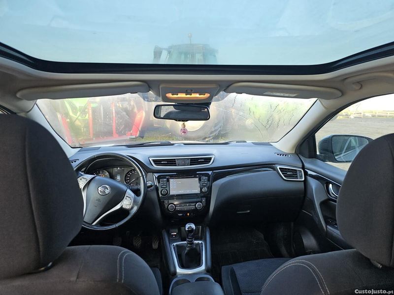 Nissan Qashqai • 2017 • 140,000 km 3
