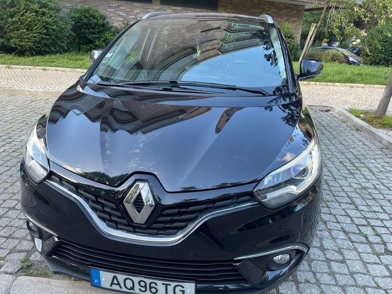 Renault Grand Scenic • 2017 • 60,000 km 1