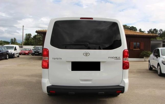 Toyota Verso • 2020 • 158,000 km 8