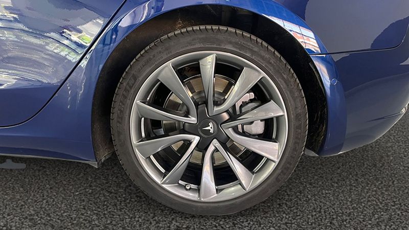 Tesla Model 3 • 2019 • 55,289 km 33