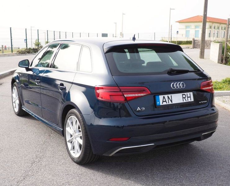 Audi A3 • 2017 • 79,999 km 2