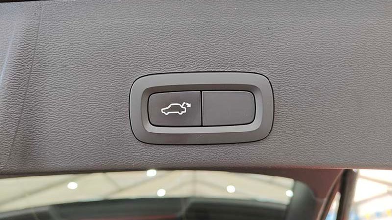 Volvo XC40 • 2020 • 78,000 km 13