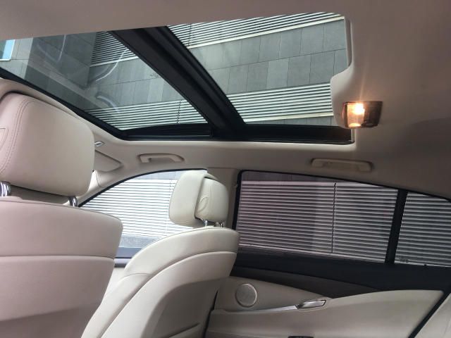 BMW 5 Series Gran Turismo • 2010 • 148,000 km 12