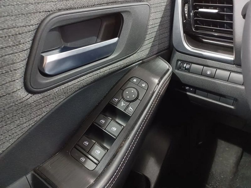 Nissan X-Trail • 2023 • 14,700 km 6