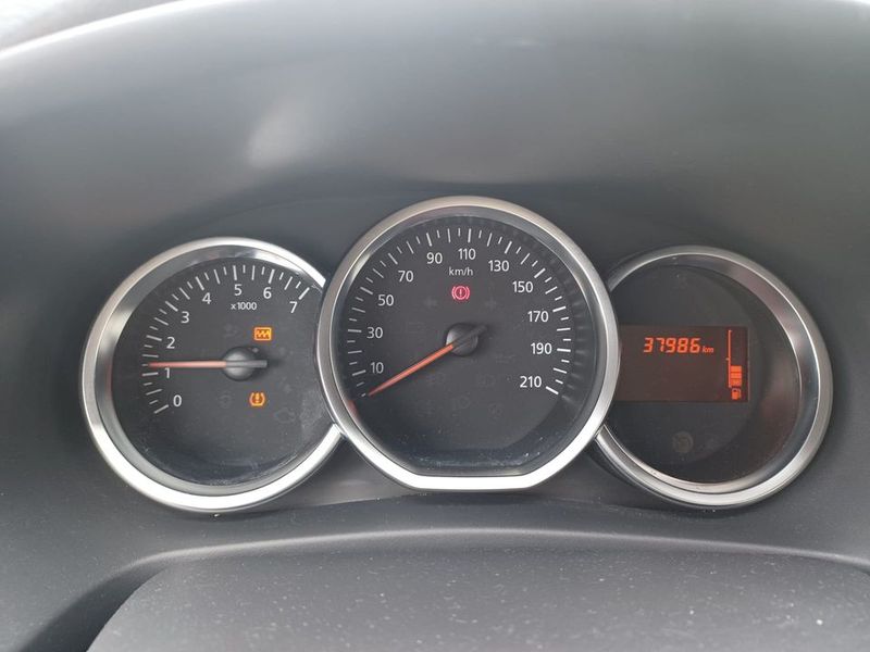 Dacia Sandero • 2018 • 80,000 km 6