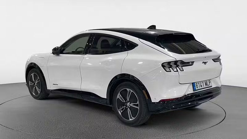 Ford Mustang • 2023 • 18,873 km 6