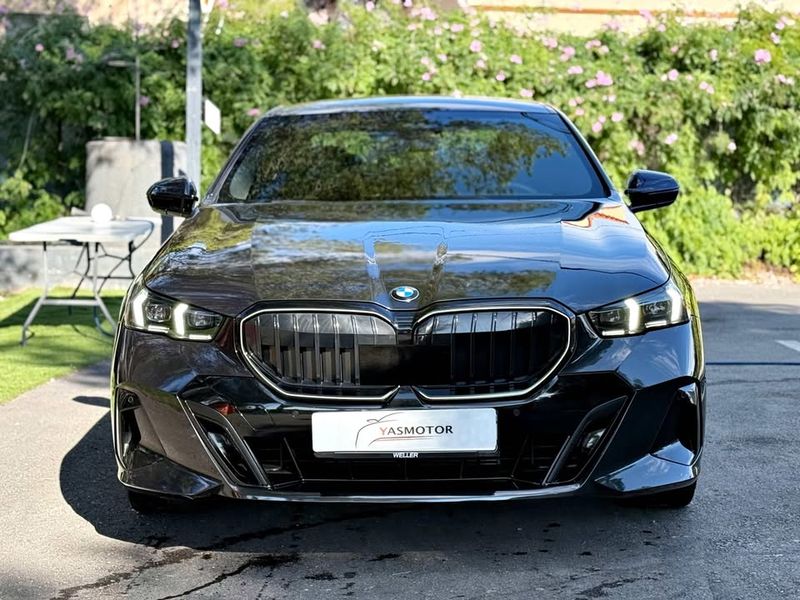 BMW 5 Series • 2023 • 32,500 km 4