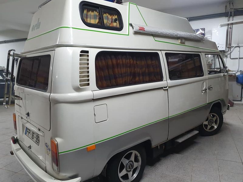 Volkswagen Arteon • 1973 • 98,000 km 2