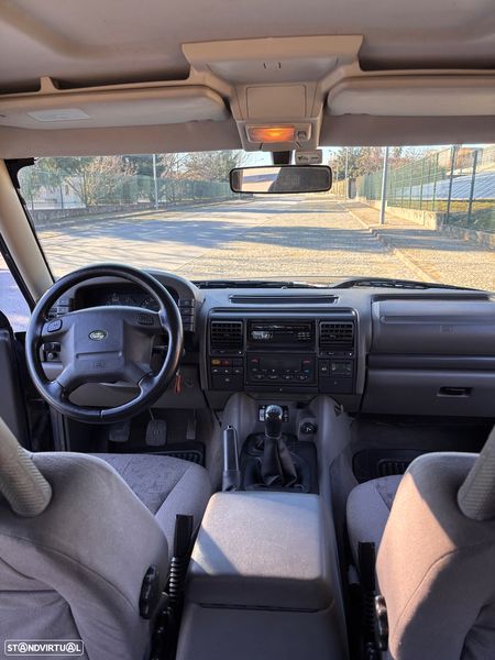 Land Rover Discovery • 2000 • 196,000 km 10