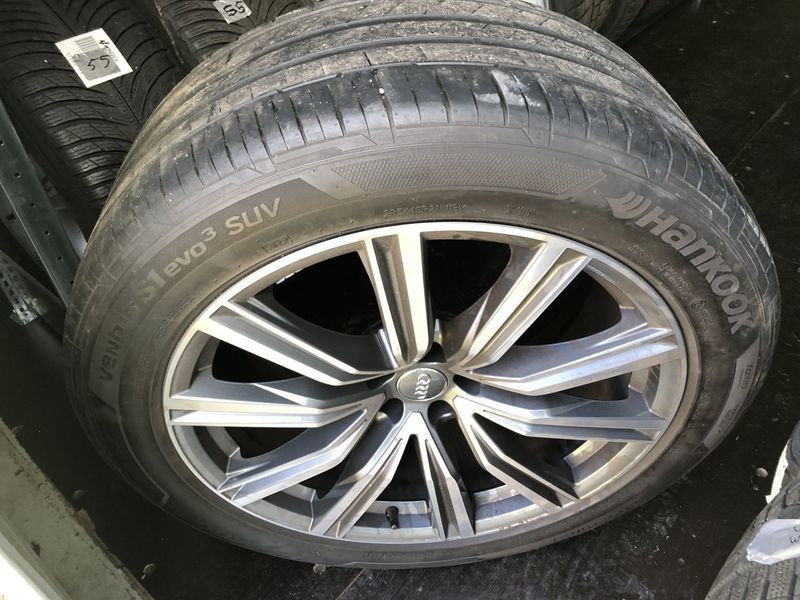 Audi Q8 • 2019 • 191,000 km 4