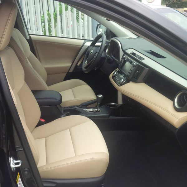 Toyota RAV4 • 2013 • 3 km 3