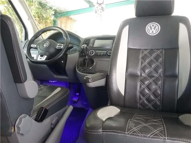 Volkswagen T5 • 2008 • 180,000 km 2