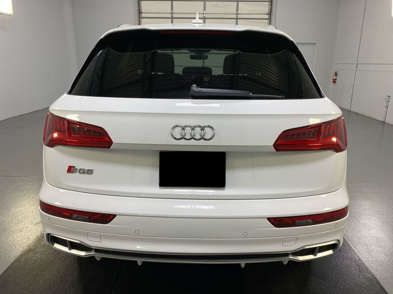 Audi SQ5 • 2018 • 12,063 km 8