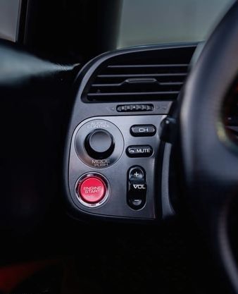 Honda S2000 • 2000 • 149,000 km 20