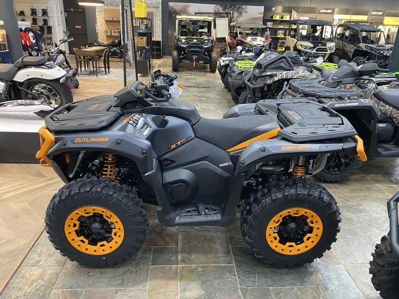 C&M Trailers 2025 Can-Am  Outlander XT-P 1000R - Copy • 2025 • 100 km 3