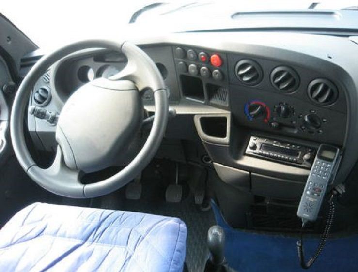 Isuzu D-MAX • 2001 • 110,000 km 4