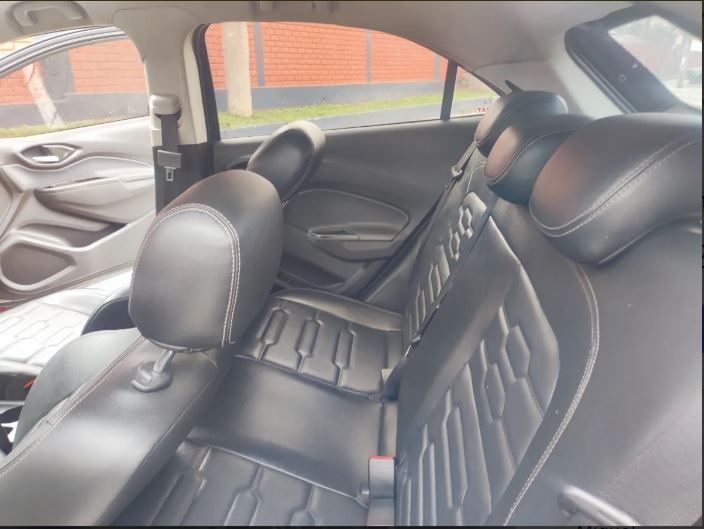 Chevrolet Onix • 2019 • 75,000 km 2