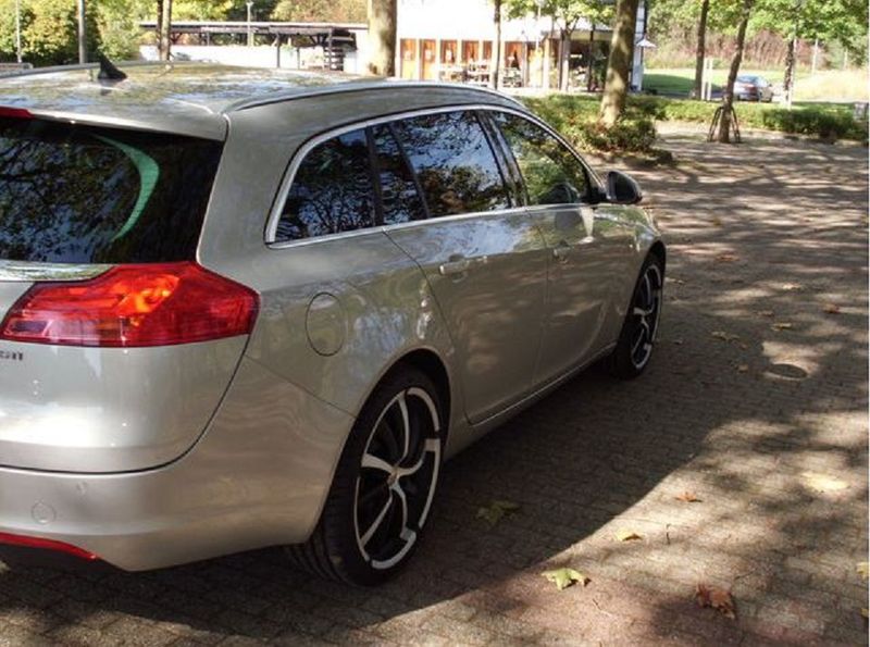 Opel Insignia • 2009 • 180,500 km 2