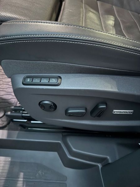 Volkswagen Multivan • 2021 • 49,800 km 13