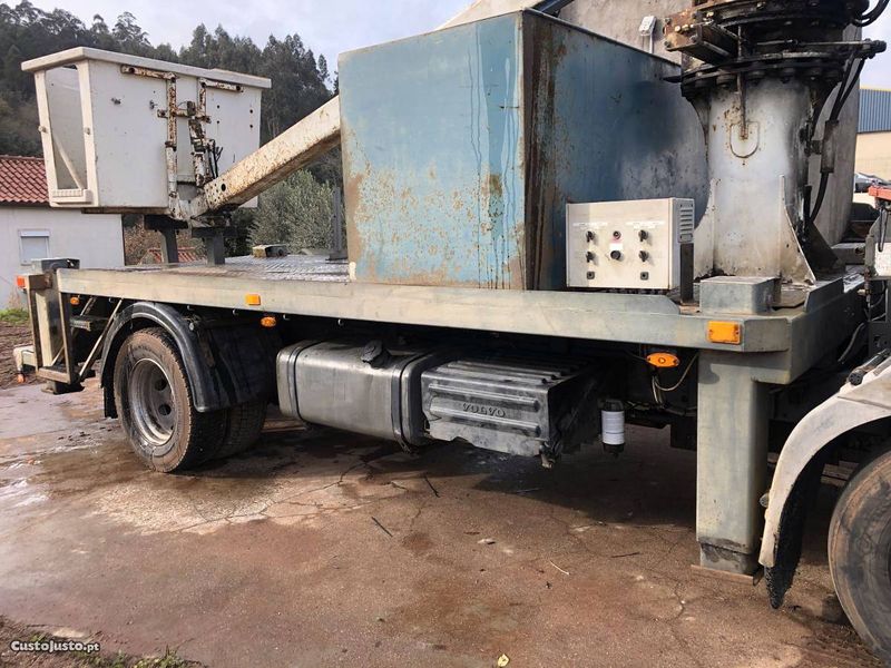 Volvo 850 • 2001 • 250,000 km 5