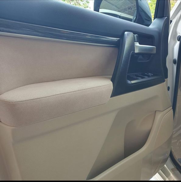 Toyota Land Cruiser • 2023 • 23,457 km 3
