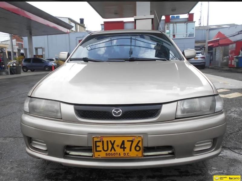 Mazda 121 • 1998 • 239,500 km 12