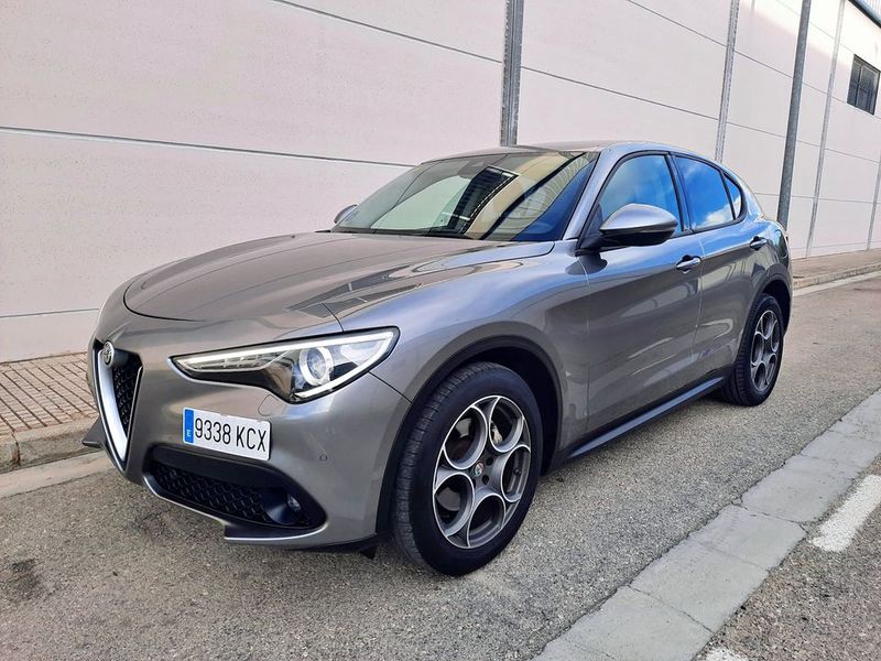 Alfa Romeo Stelvio • 2017 • 207,000 km 1