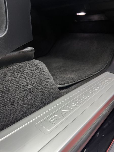 Land Rover Range Rover • 2020 • 150,000 km 7