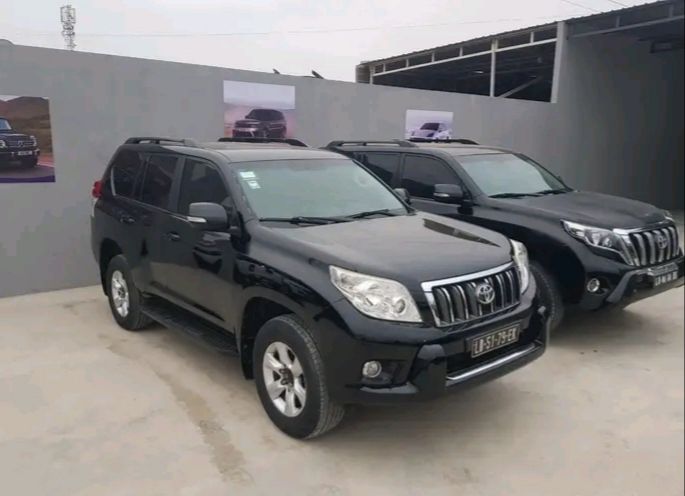 Toyota Land Cruiser • 2017 • 80 km 3