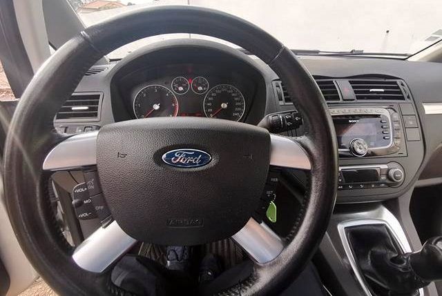 Ford C-Max • 2007 • 299,999 km 4